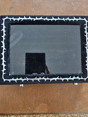 Gothic Thorn Foil Black Velvet Ring Jewelry Box